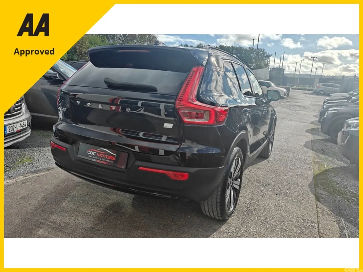Volvo XC40 SUV, Petrol Plug-in Hybrid, 2023, Black
