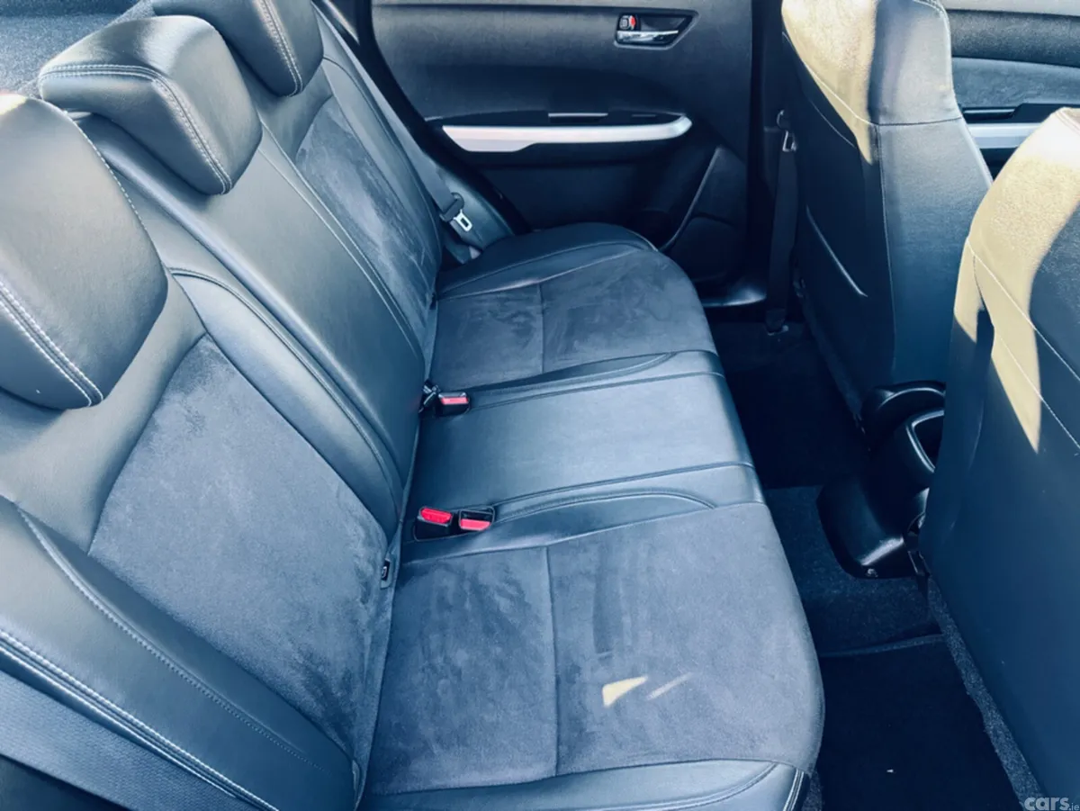 Suzuki Vitara SUV, Diesel, 2015, Grey