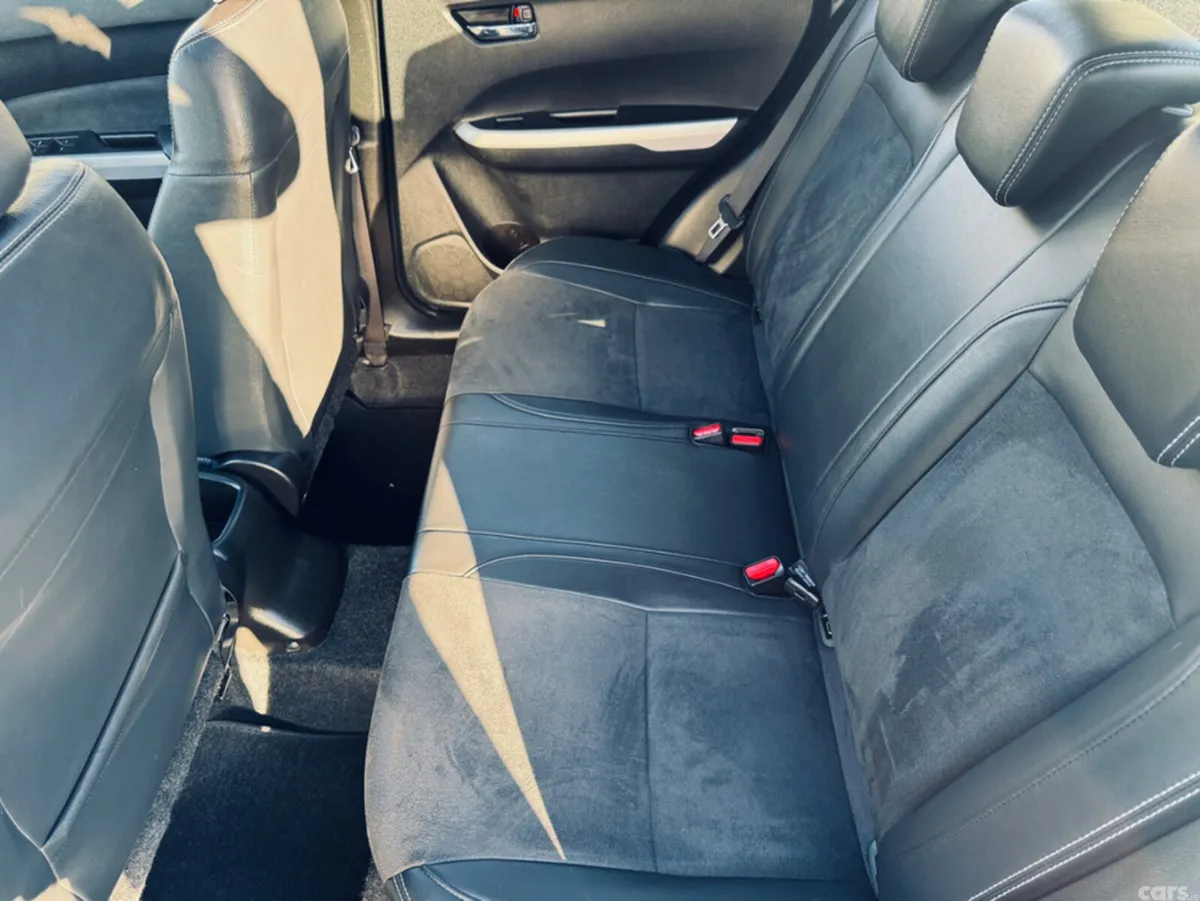 Suzuki Vitara SUV, Diesel, 2015, Grey