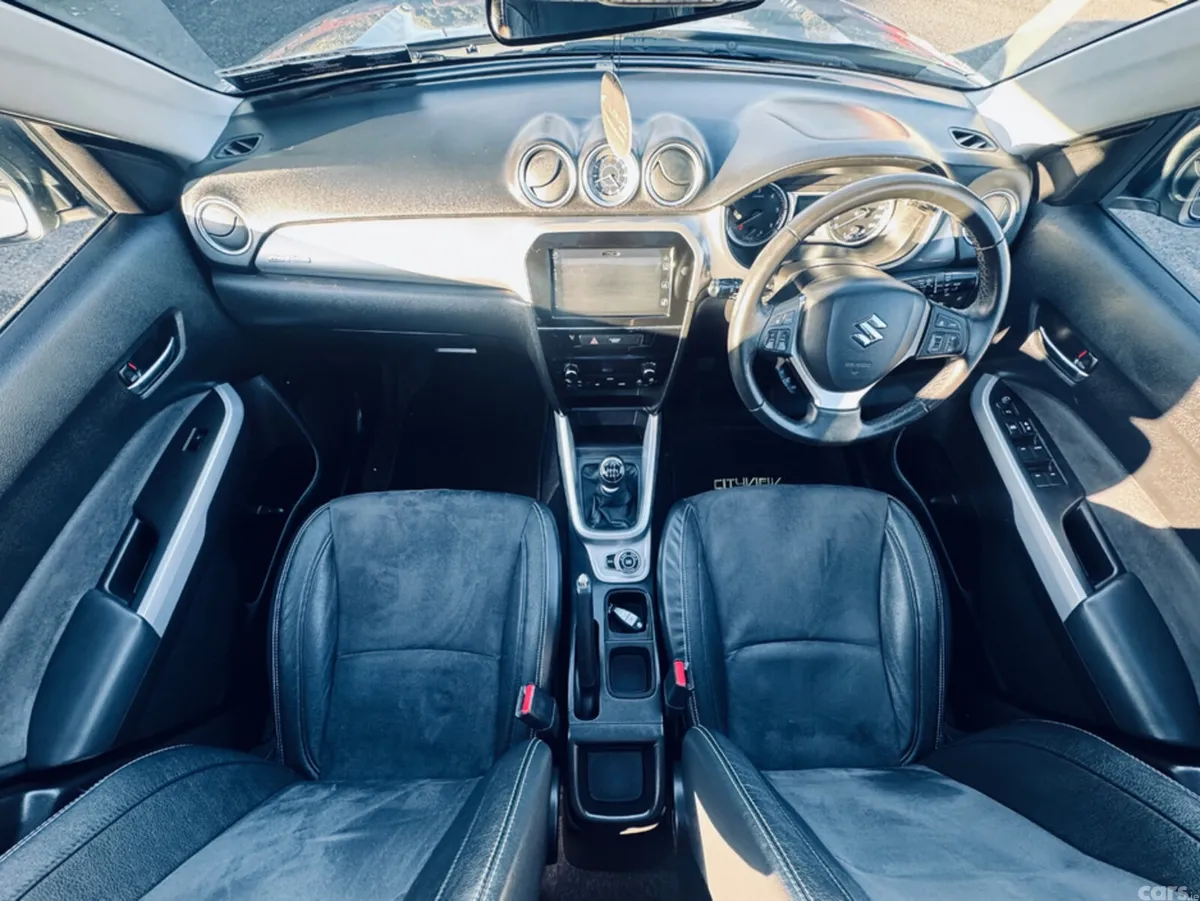 Suzuki Vitara SUV, Diesel, 2015, Grey