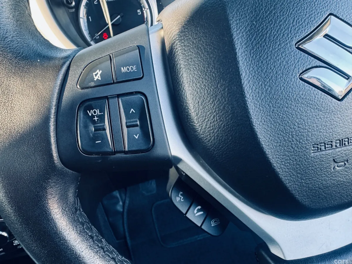 Suzuki Vitara SUV, Diesel, 2015, Grey