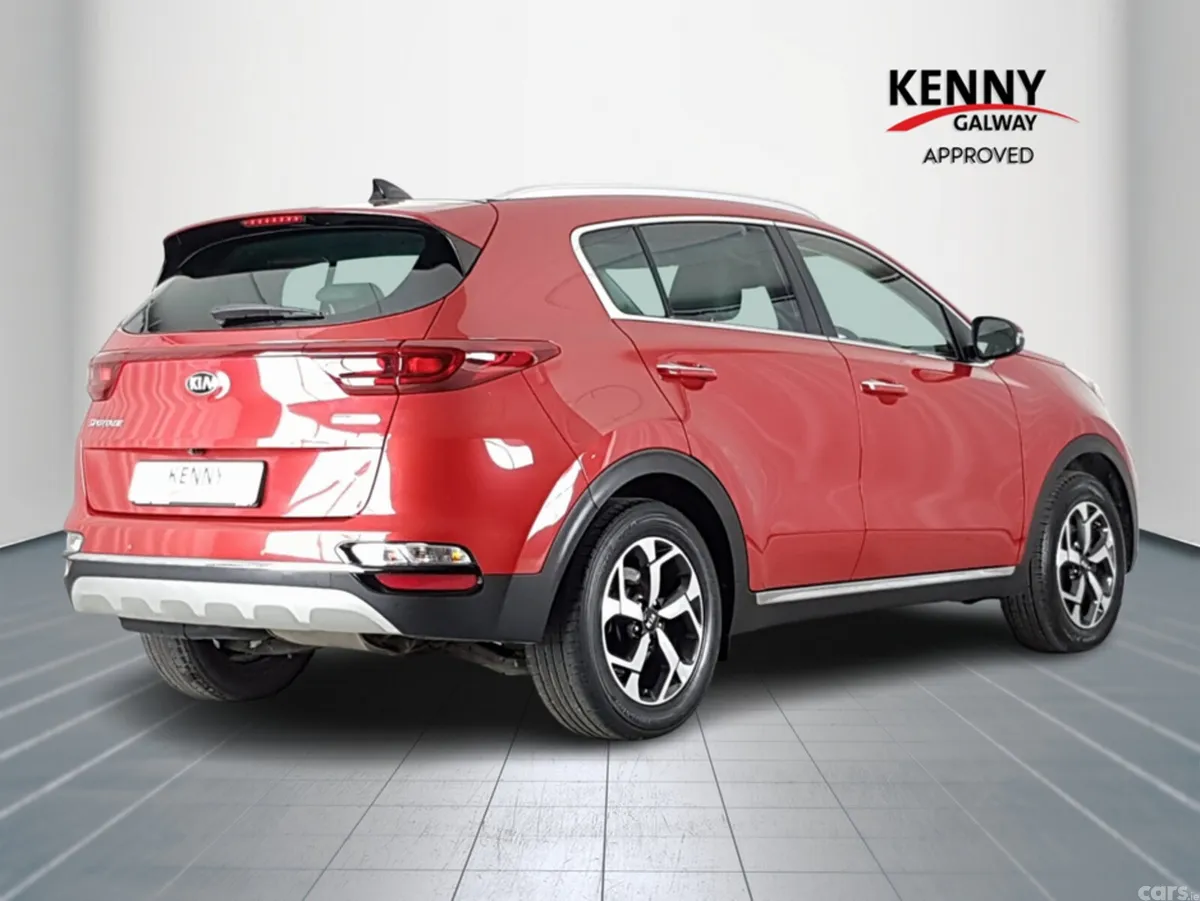 Kia Sportage MPV, Diesel Hybrid, 2022, Red
