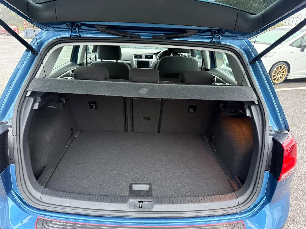 Volkswagen Golf Hatchback, Petrol, 2015, Blue