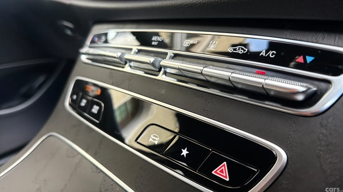 Mercedes-Benz E-Class Saloon, Diesel Plug-in Hybrid, 2021, Black