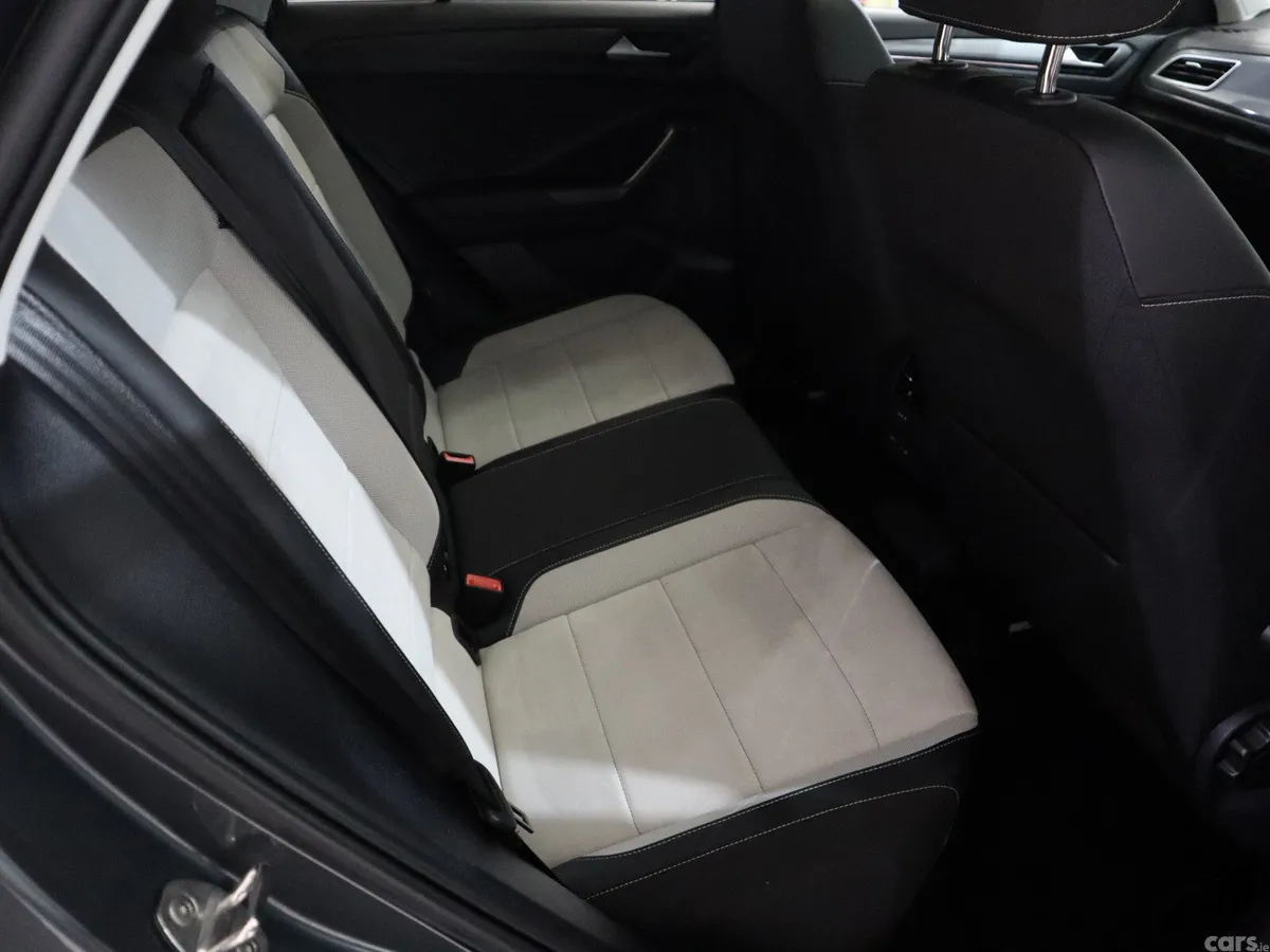 Volkswagen T-Roc SUV, Petrol, 2023, Grey