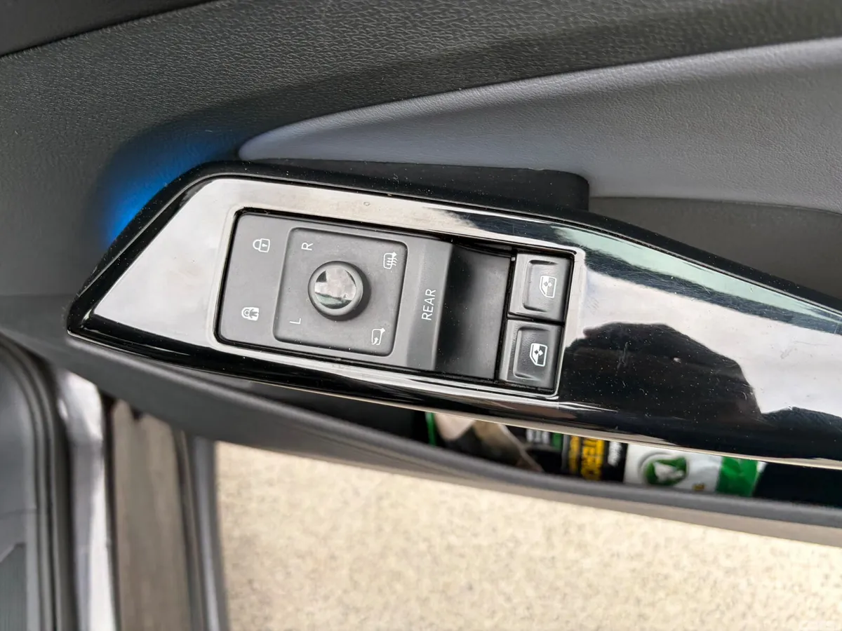 Volkswagen ID.4 Estate, Electric, 2022, Grey