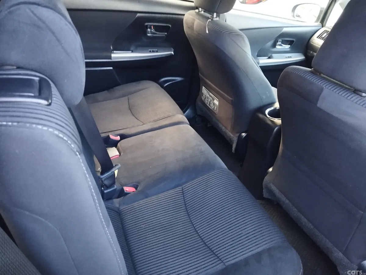 Toyota Prius MPV, Petrol Hybrid, 2015, Black