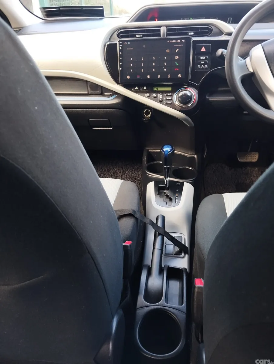 Toyota Aqua Hatchback, Petrol Hybrid, 2015, White