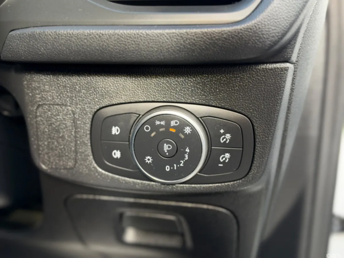 Ford Focus Hatchback, Diesel, 2020, White