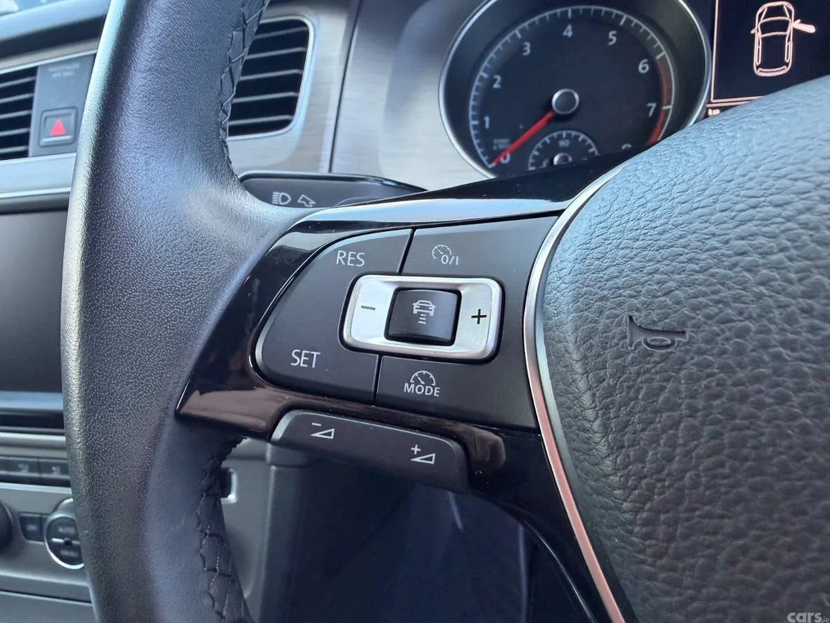 Volkswagen Golf Hatchback, Petrol, 2016, Black