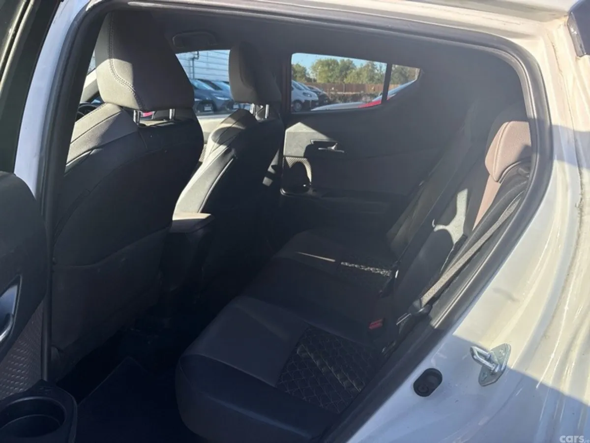 Toyota C-HR Hatchback, Petrol Hybrid, 2022, White
