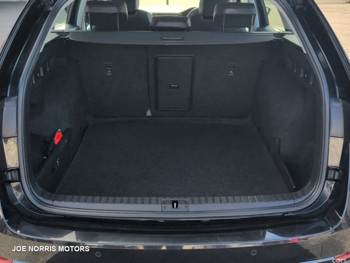 Skoda Octavia Estate, Diesel, 2021, Black