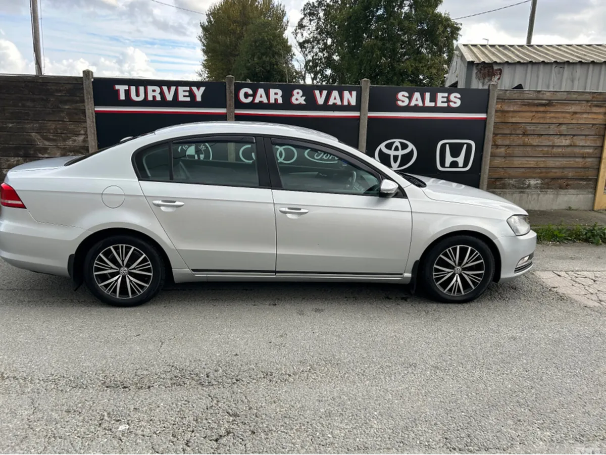 Volkswagen Passat Saloon, Diesel, 2014, Silver