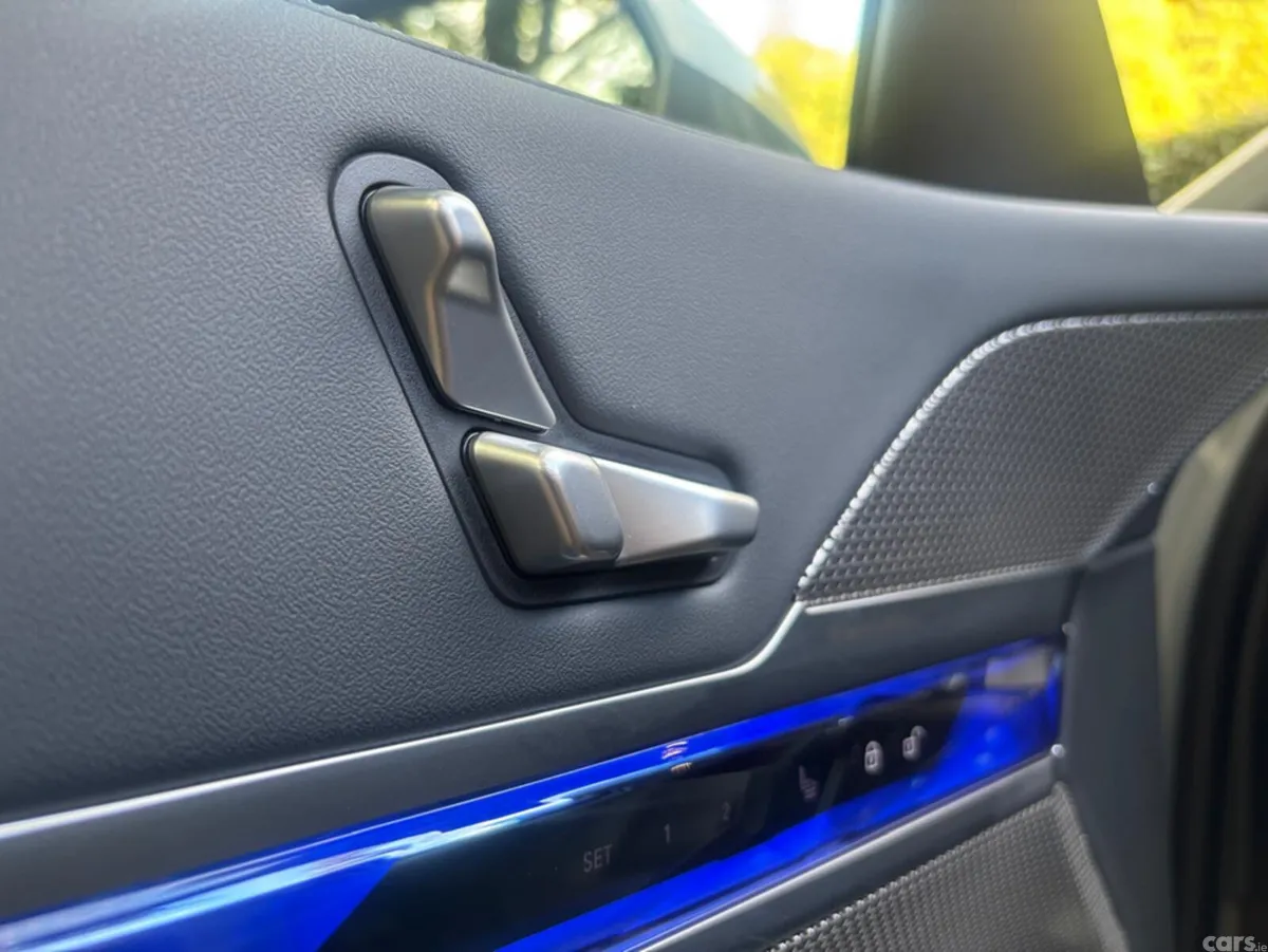 BMW i7 Saloon, Electric, 2024, Grey