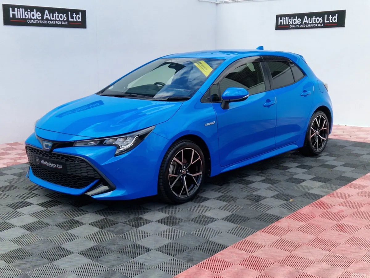 Toyota Corolla Hatchback, Petrol Hybrid, 2018, Blue