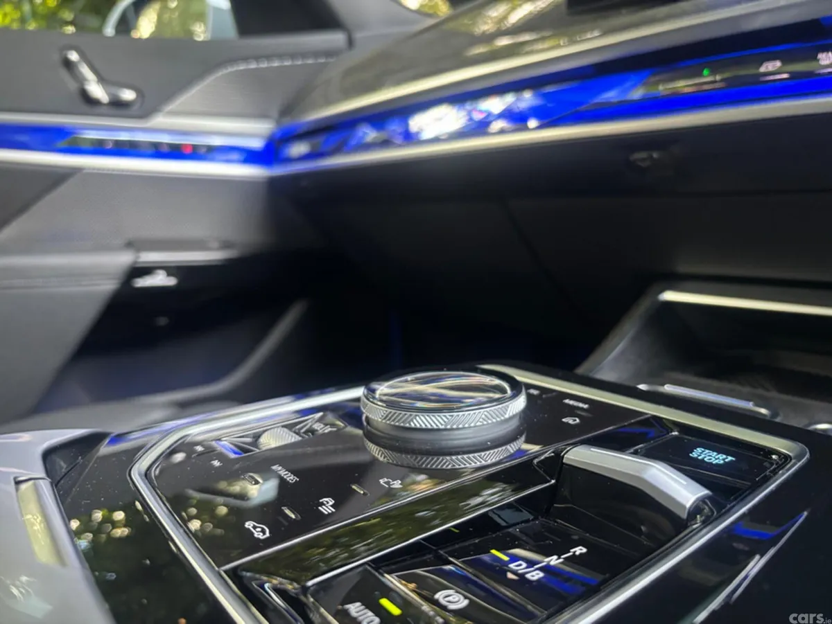 BMW i7 Saloon, Electric, 2024, Grey
