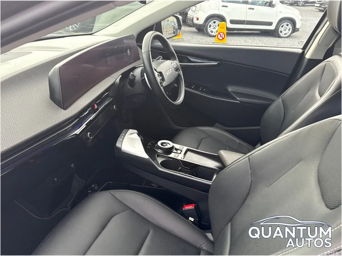 Kia EV6 Hatchback, Electric, 2022, Black
