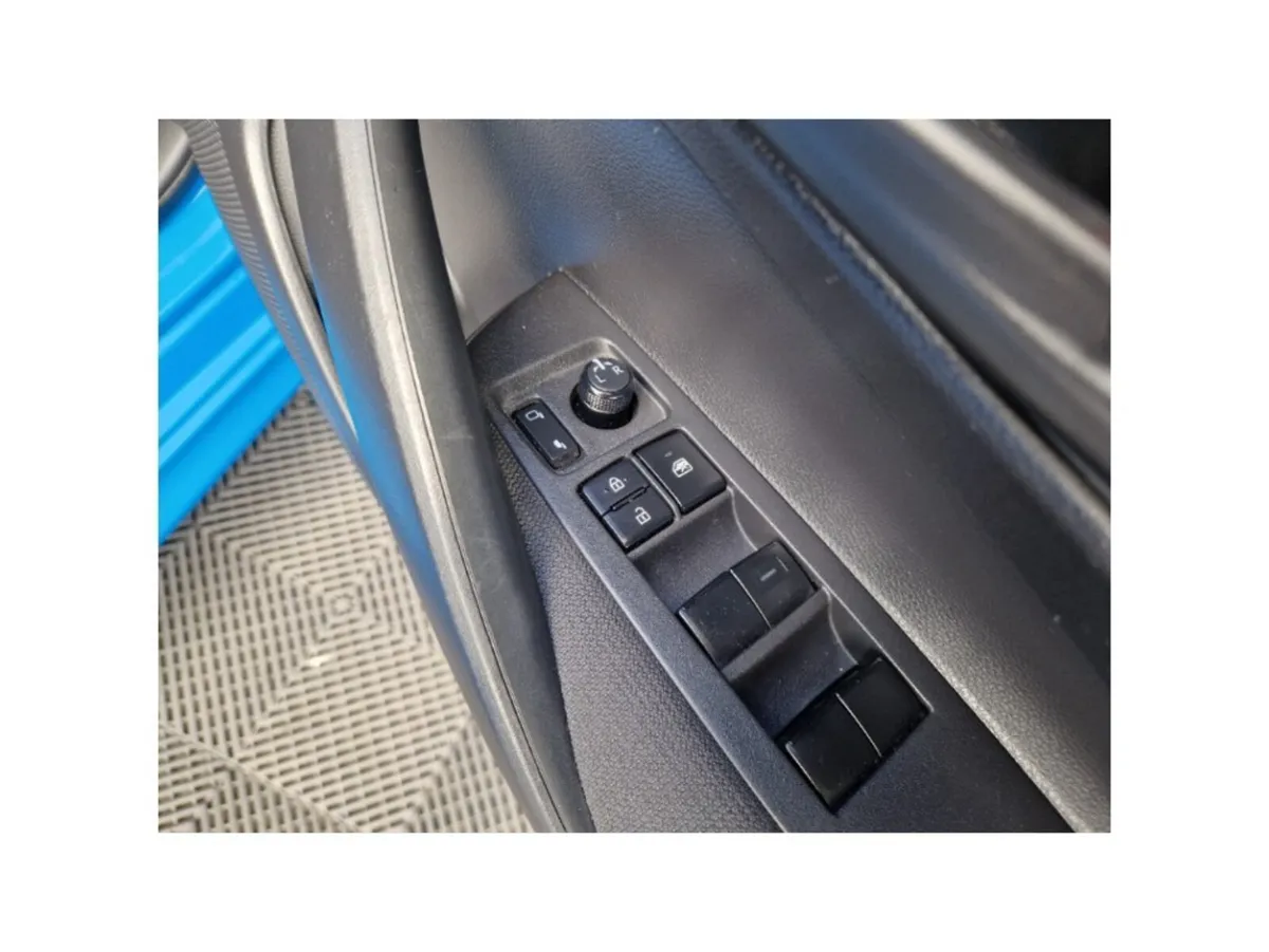 Toyota Corolla Hatchback, Petrol Hybrid, 2018, Blue