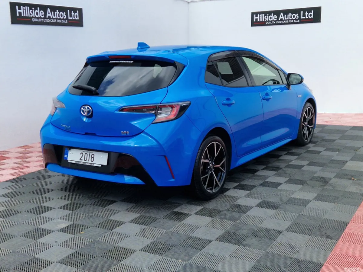 Toyota Corolla Hatchback, Petrol Hybrid, 2018, Blue