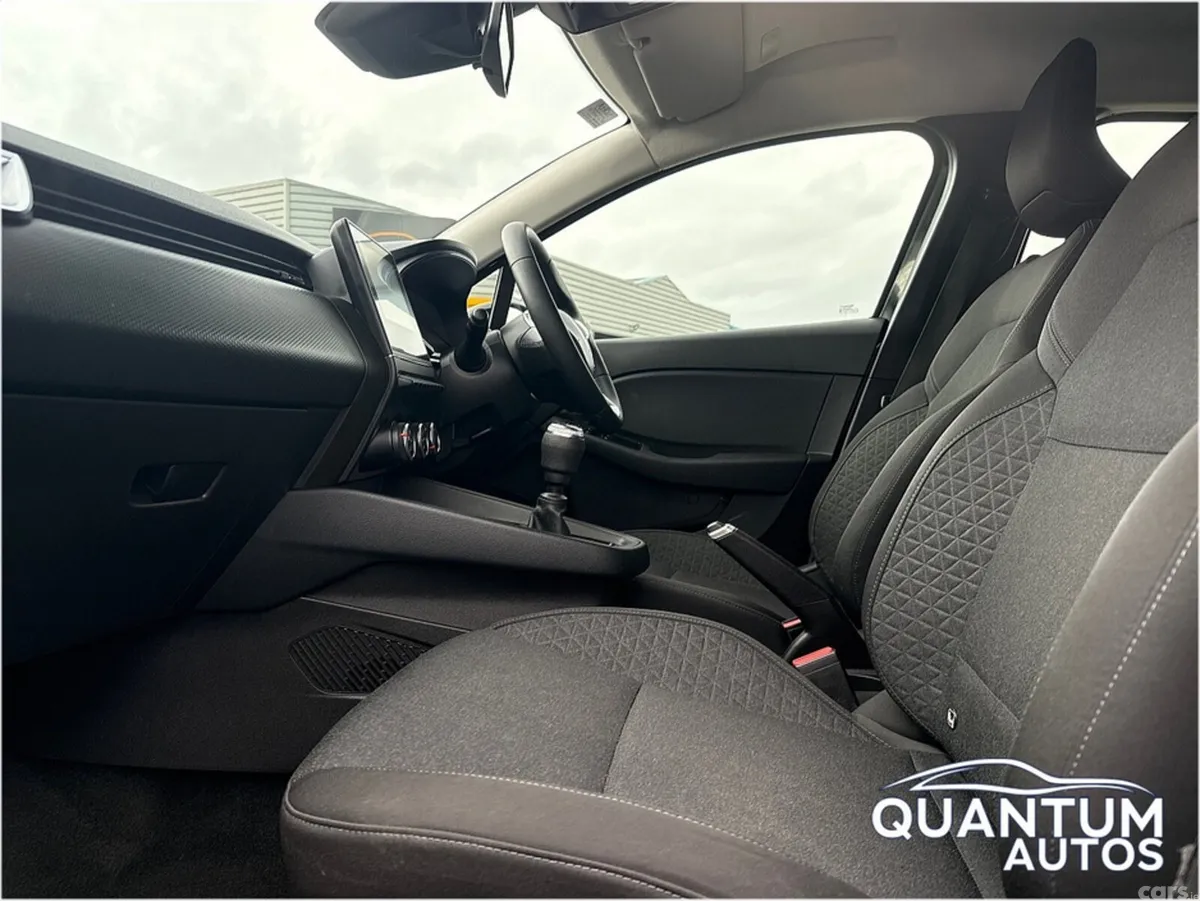 Renault Clio Hatchback, Petrol, 2023, Black