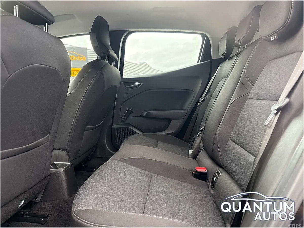 Renault Clio Hatchback, Petrol, 2023, Black