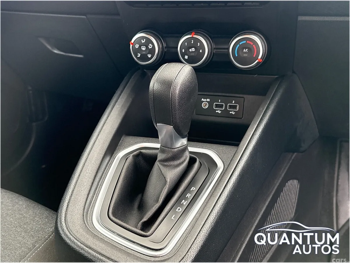 Renault Clio Hatchback, Petrol, 2023, Grey
