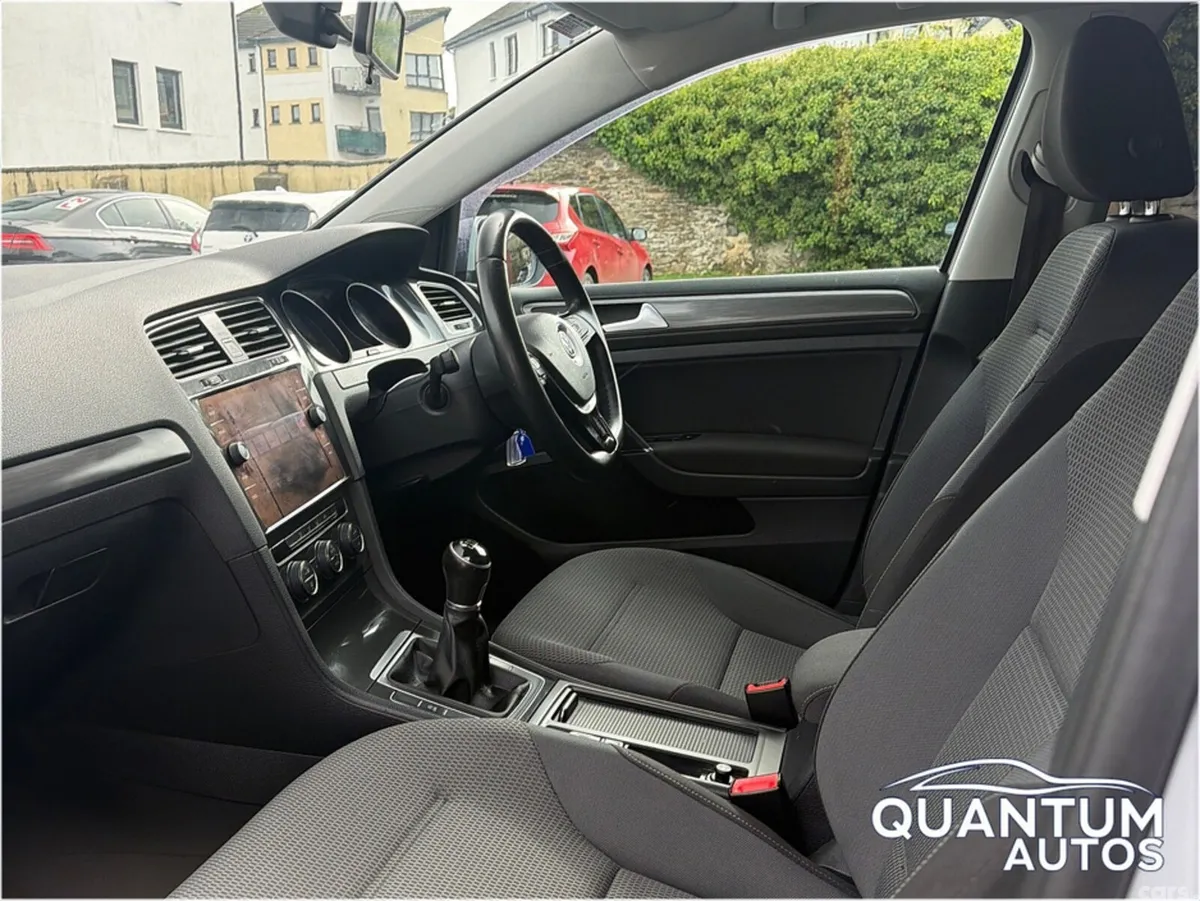 Volkswagen Golf Estate, Diesel, 2017, White