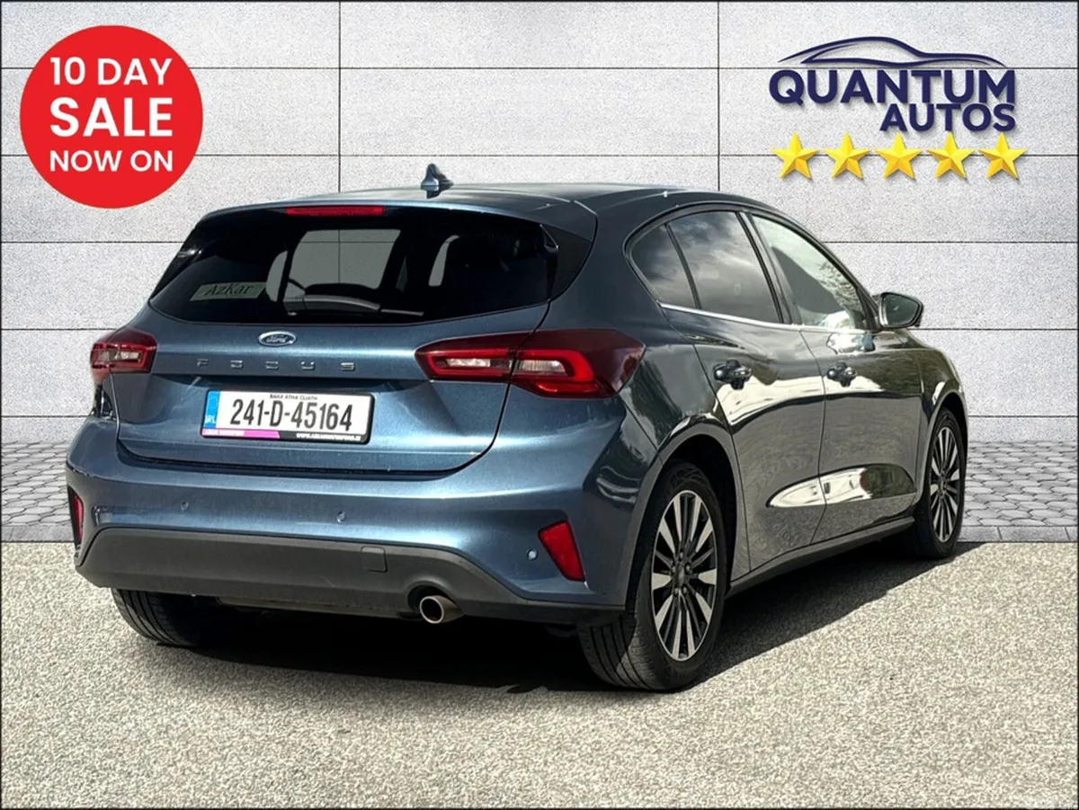 Ford Focus Hatchback, Petrol, 2024, Blue