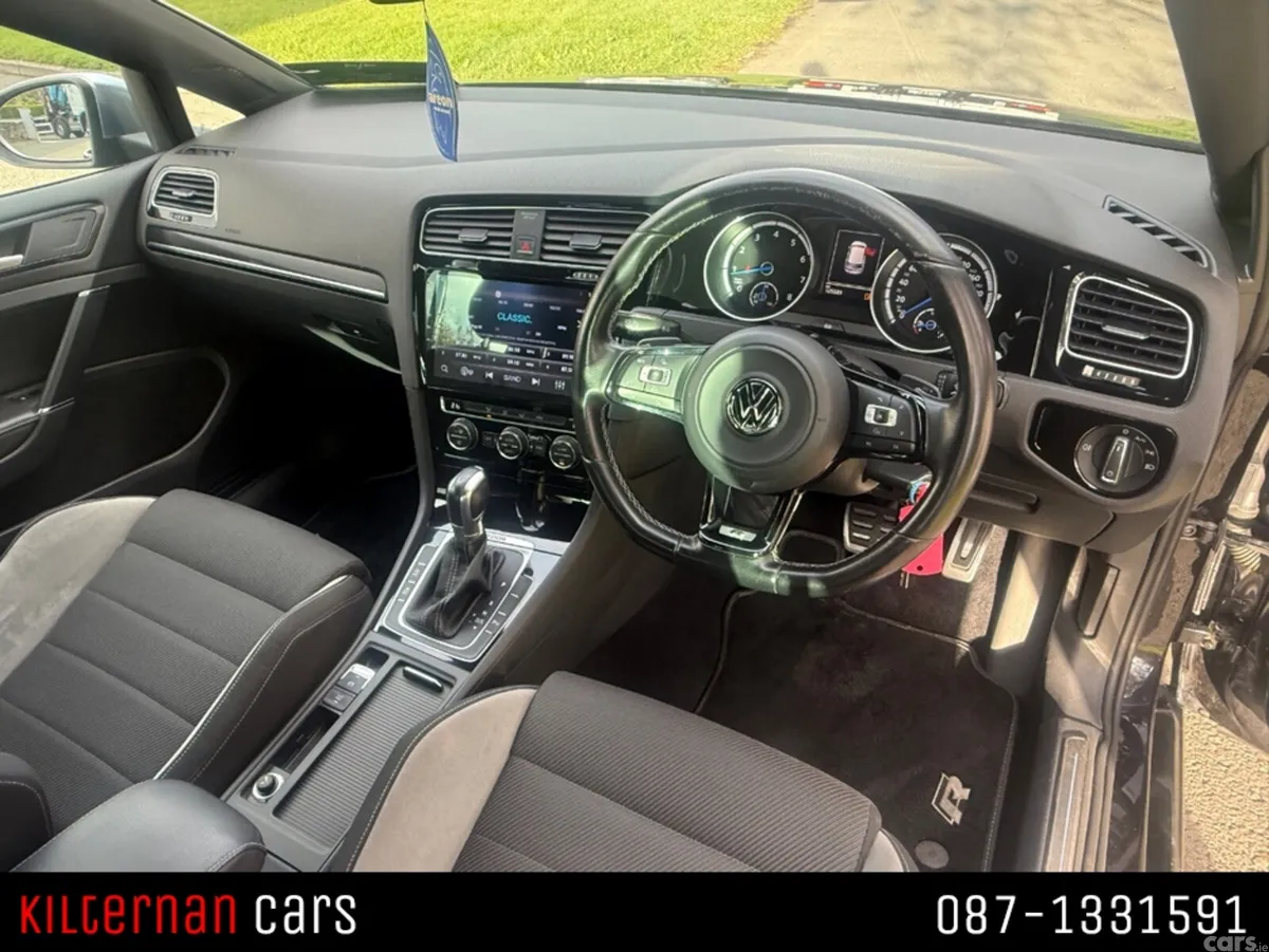 Volkswagen Golf Hatchback, Petrol, 2015, Black