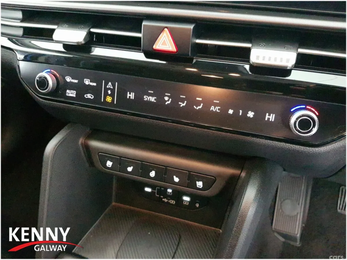 Kia Sportage MPV, Diesel Hybrid, 2026, Blue