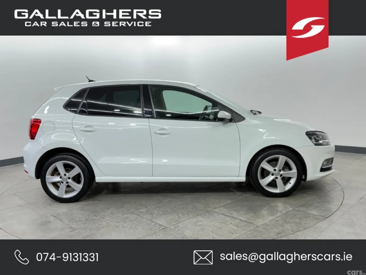Volkswagen Polo Hatchback, Petrol, 2017, White