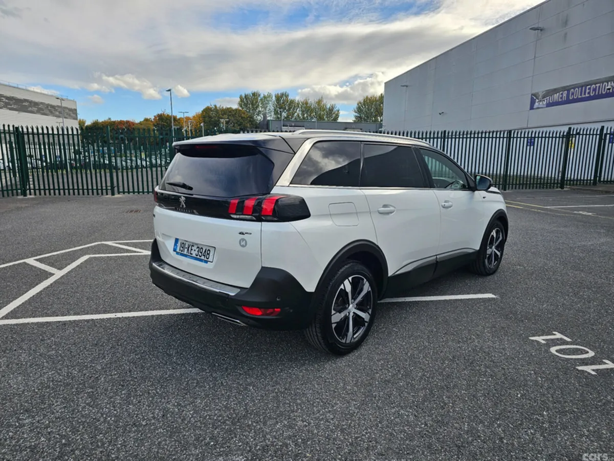 Peugeot 5008 MPV, Diesel, 2019, White