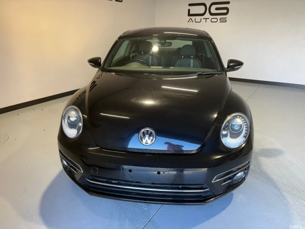 Volkswagen Beetle Hatchback, Petrol, 2017, Black