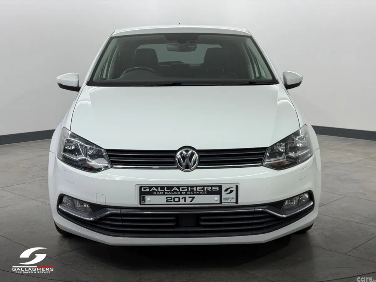 Volkswagen Polo Hatchback, Petrol, 2017, White