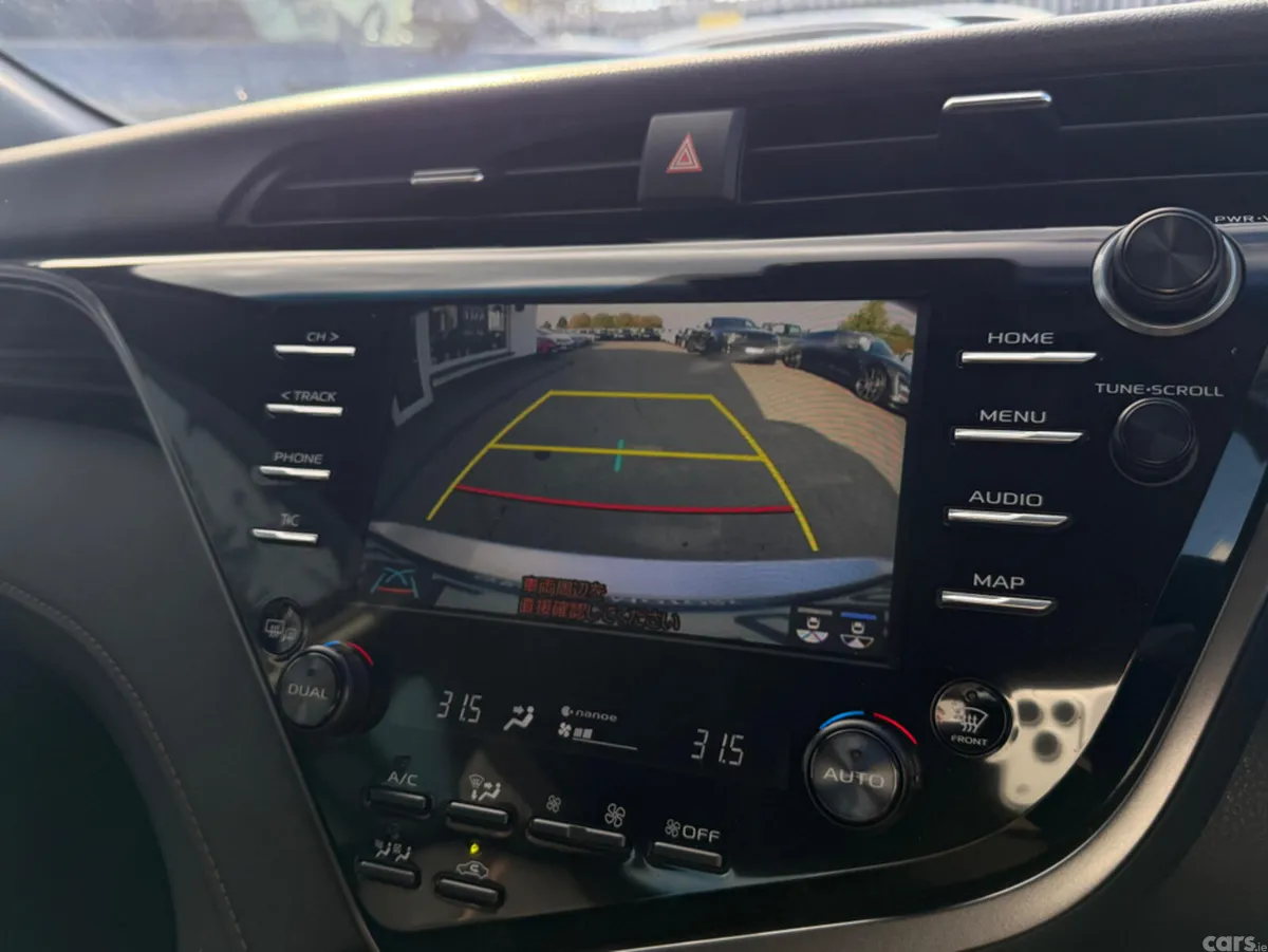 Toyota Camry Saloon, Petrol Hybrid, 2020, Silver