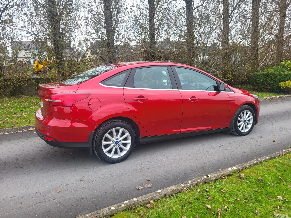 Ford Focus Saloon, Diesel, 2016, Red