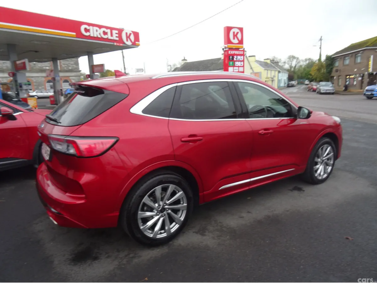 Ford Kuga MPV, Petrol Plug-in Hybrid, 2023, Red