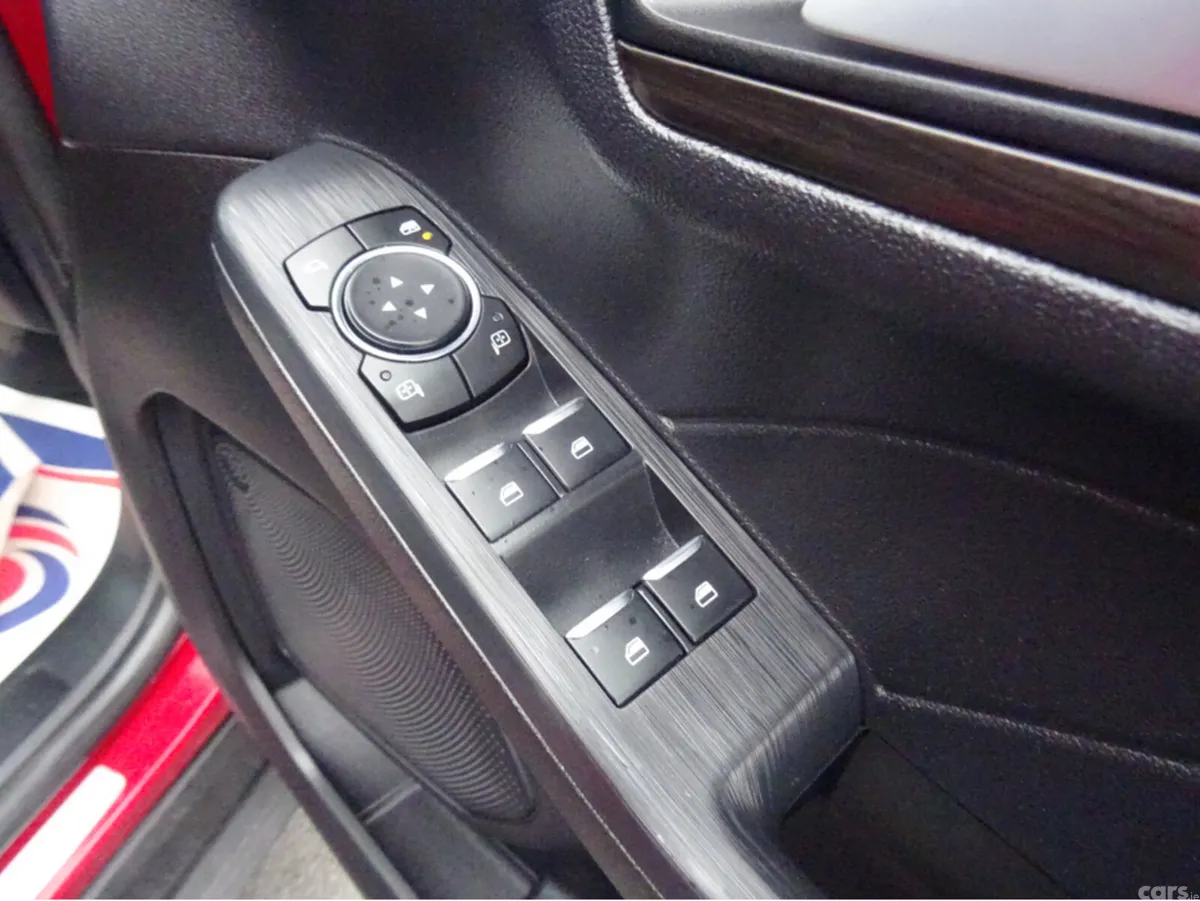 Ford Kuga MPV, Petrol Plug-in Hybrid, 2023, Red