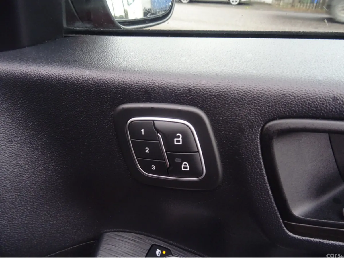Ford Kuga MPV, Petrol Plug-in Hybrid, 2023, Red