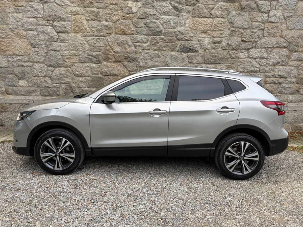 Nissan Qashqai MPV, Diesel, 2018, Silver