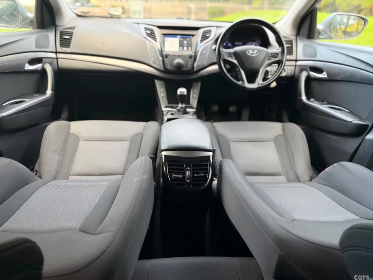Hyundai i40 Estate, Diesel, 2017, Silver