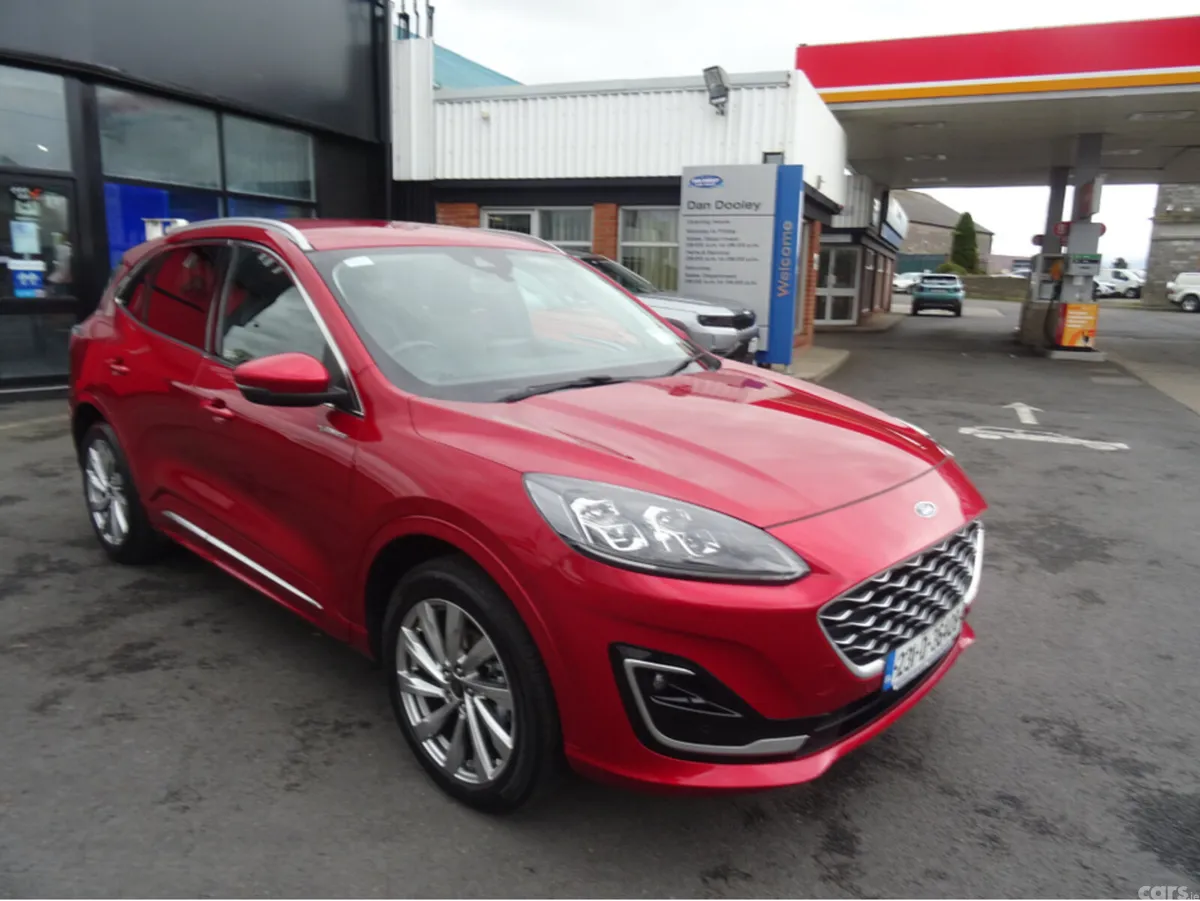 Ford Kuga MPV, Petrol Plug-in Hybrid, 2023, Red