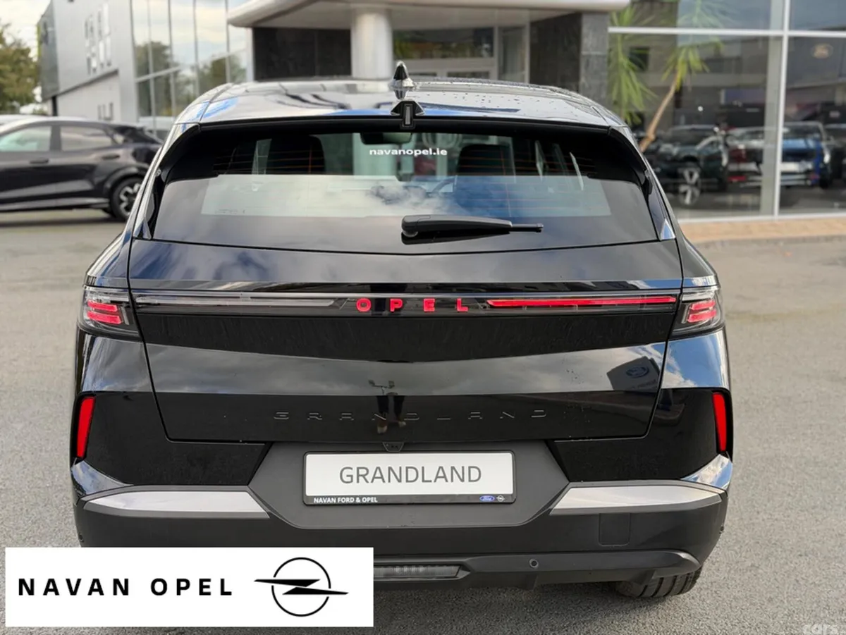 Opel Grandland SUV, Petrol Hybrid, 2027, Black