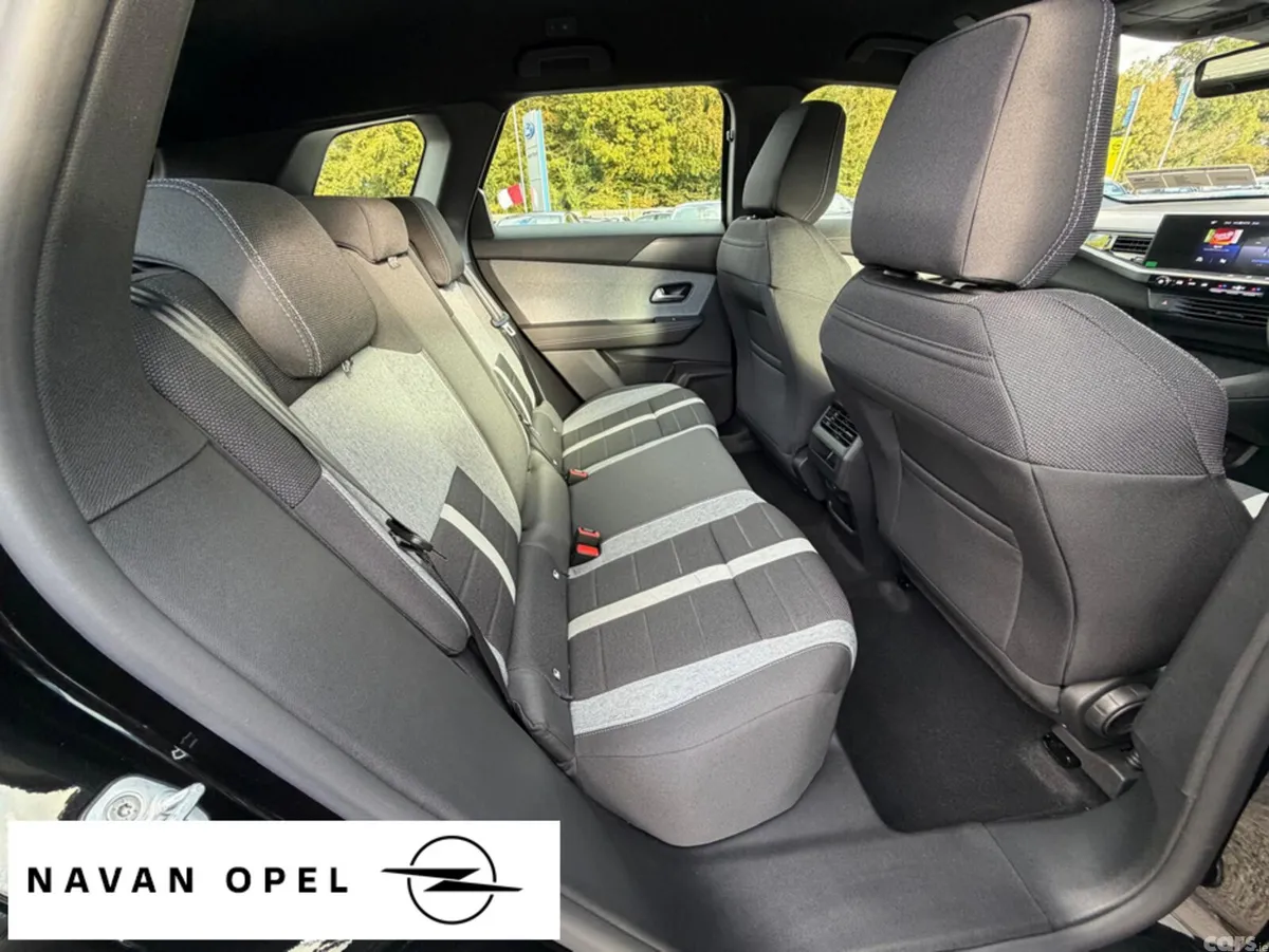Opel Grandland SUV, Petrol Hybrid, 2027, Black