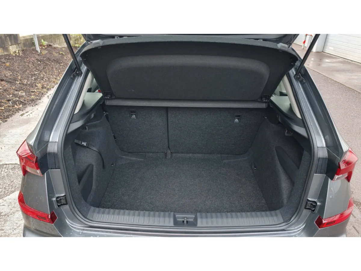 Skoda Kamiq Hatchback, Petrol, 2026, Grey