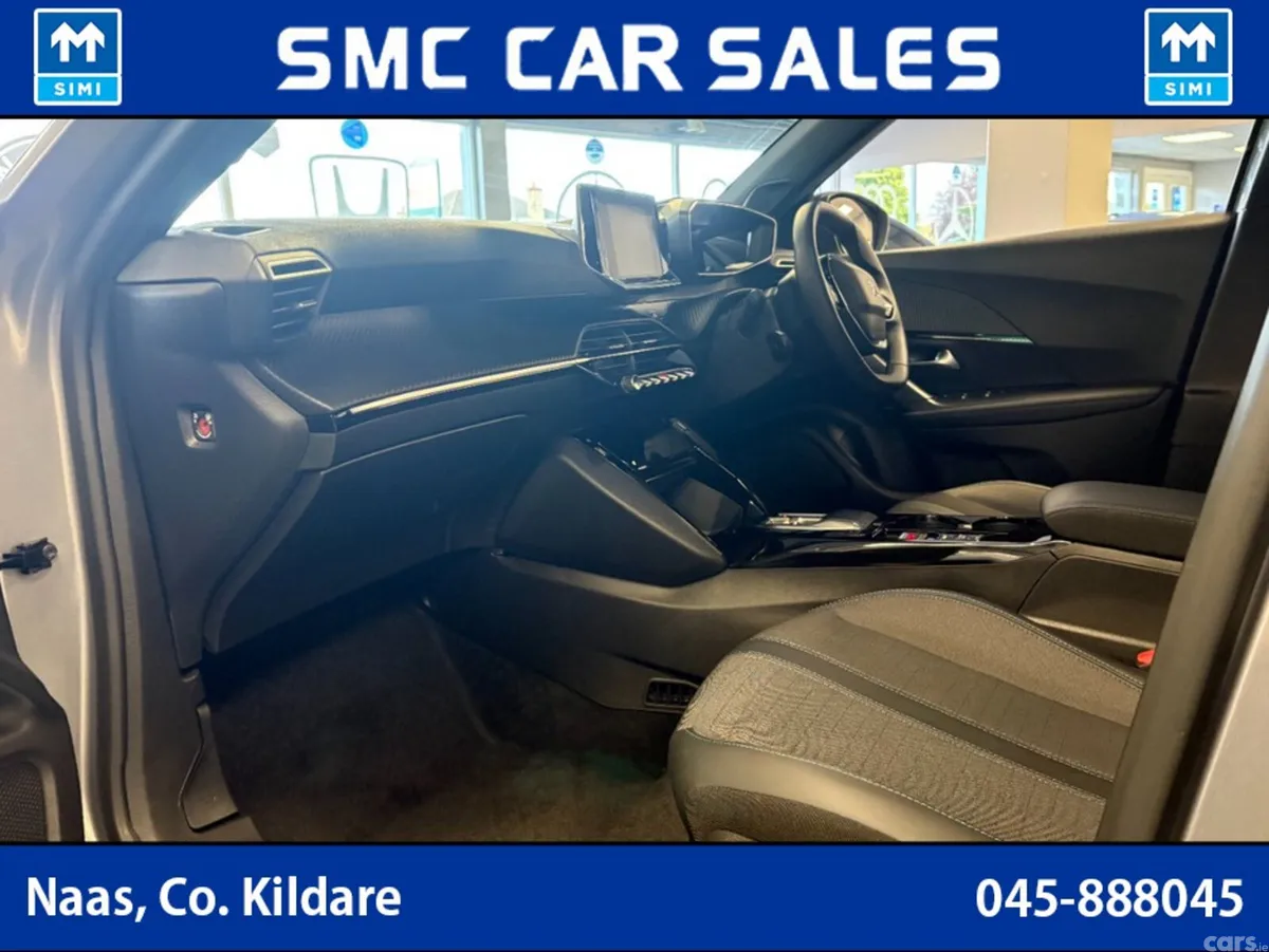 Peugeot 2008 MPV, Electric, 2023, Grey