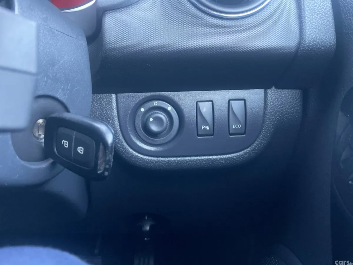 Dacia Sandero Hatchback, Petrol, 2020, Red