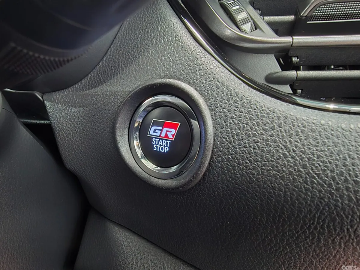 Toyota C-HR SUV, Petrol Hybrid, 2021, Black