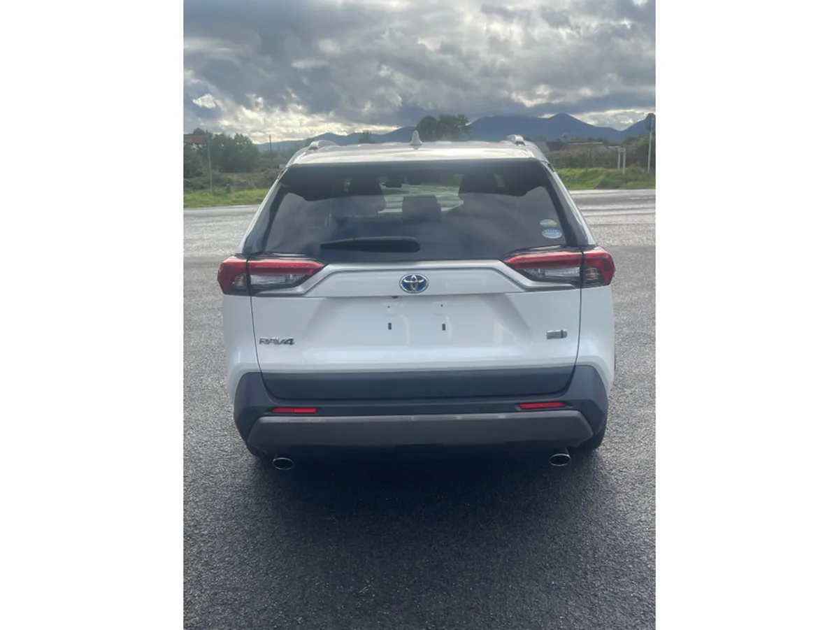 Toyota RAV4 Hatchback, Petrol Hybrid, 2020, White