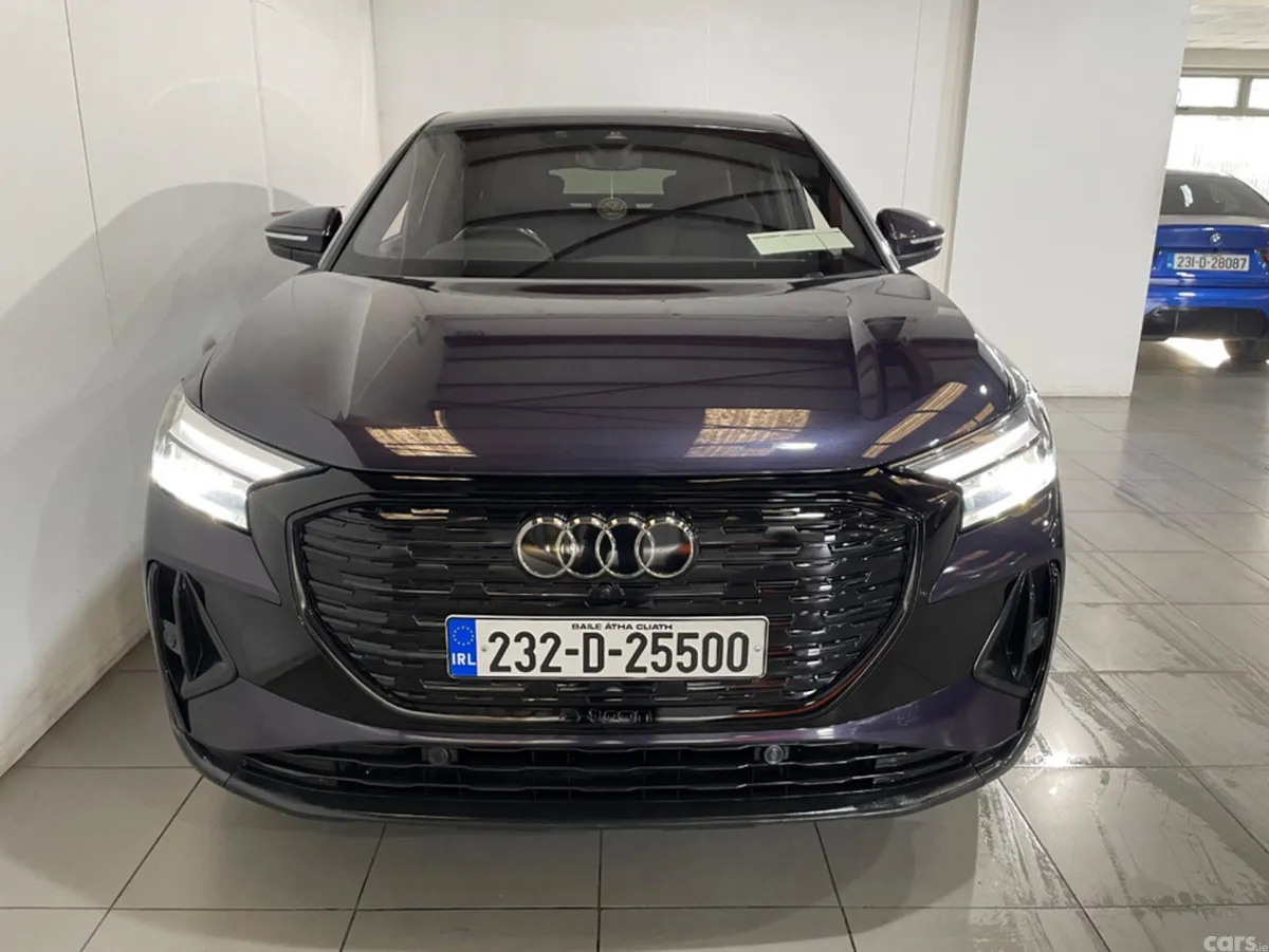 Audi Q4 e-tron Hatchback, Electric, 2023, Purple